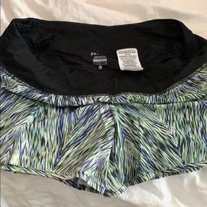 Nike running shorts 🌿